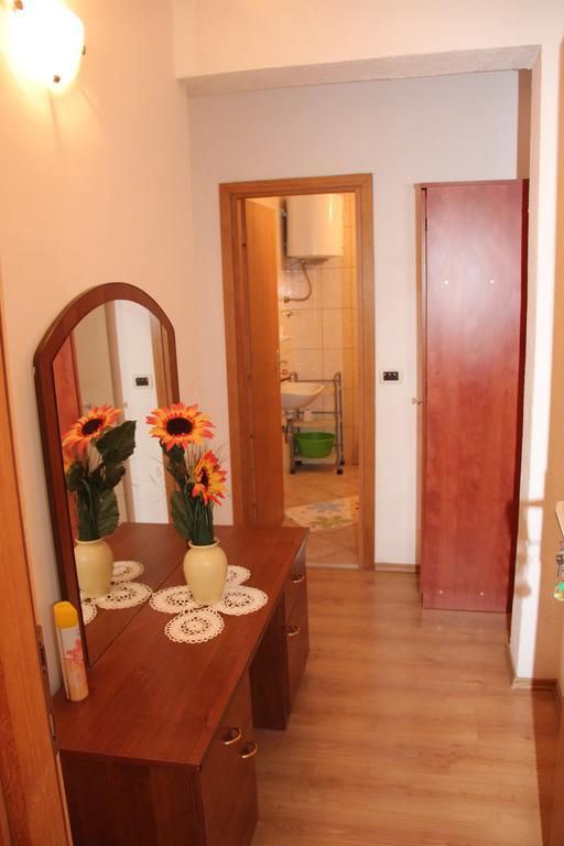 Apartment Perica โอมิช ห้อง รูปภาพ