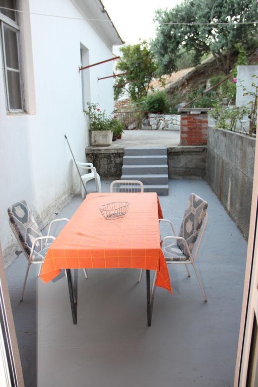 Apartment Perica โอมิช ห้อง รูปภาพ